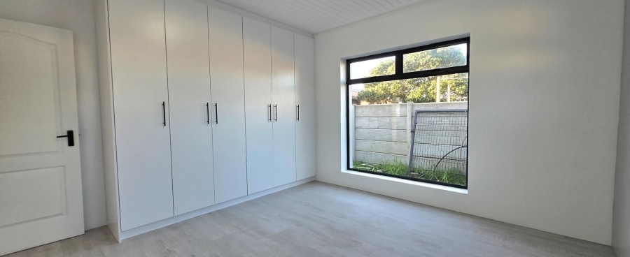 4 Bedroom Property for Sale in Franskraal Western Cape